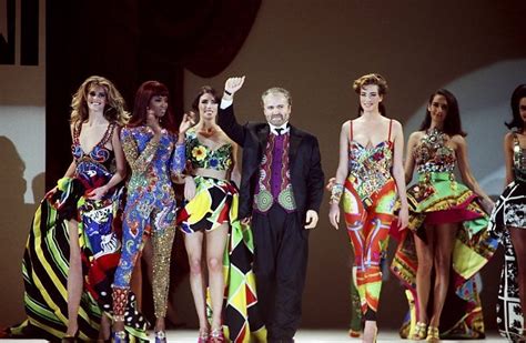 tessuto di versace|gianni versace stilisti.